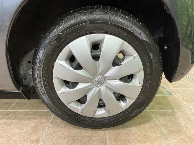 2013 Toyota Vitz DBA-KSP130 (UW-6a7be44caa90b)[26]