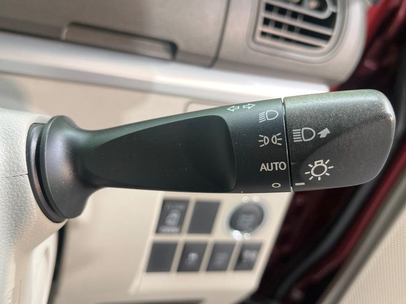 2016 Daihatsu Tanto DBA-LA600S (UW-6a7be473496e0)[22]