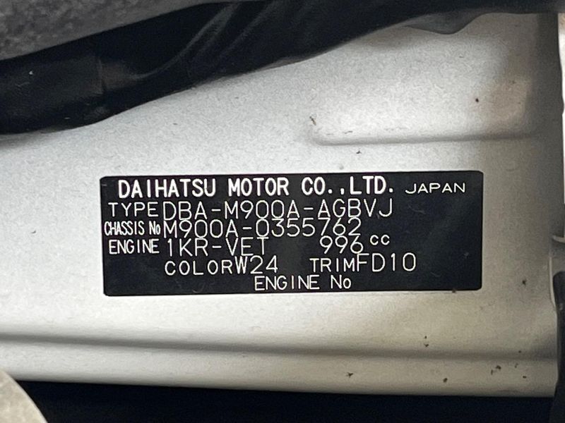 2019 Toyota Roomy DBA-M900A (UW-6a7be4ab0dd80)[1]