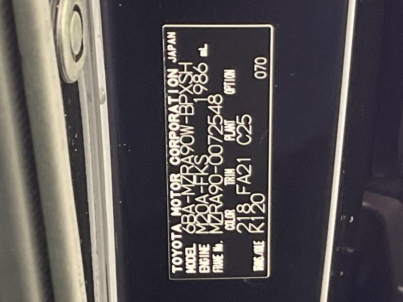 2023 Toyota Voxy 6BA-MZRA90W (UW-6a7be57364cfc)[1]
