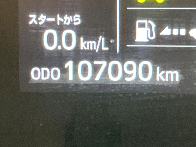 2018 Toyota Aqua DAA-NHP10 (UW-6a7be5893f0f9)[2]