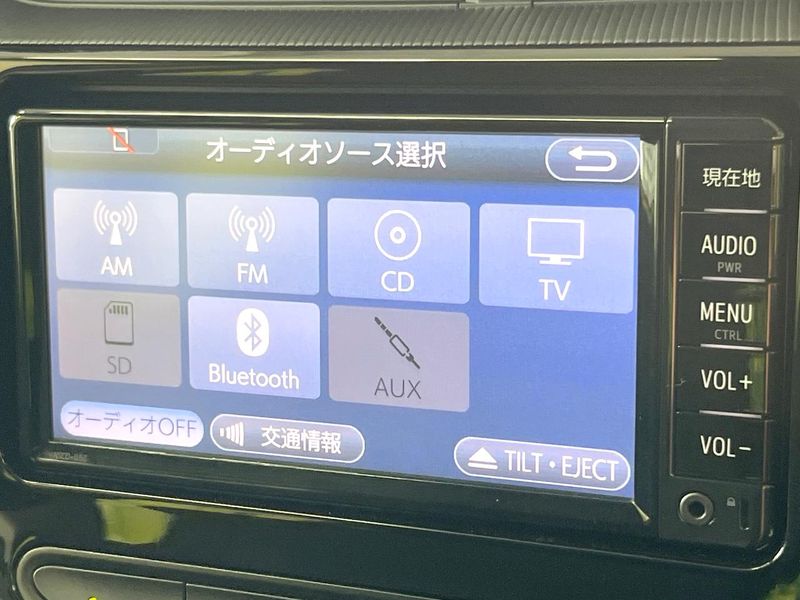 2018 Toyota Aqua DAA-NHP10 (UW-6a7be5893f0f9)[19]