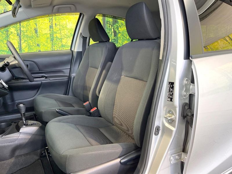 2018 Toyota Aqua DAA-NHP10 (UW-6a7be5893f0f9)[9]