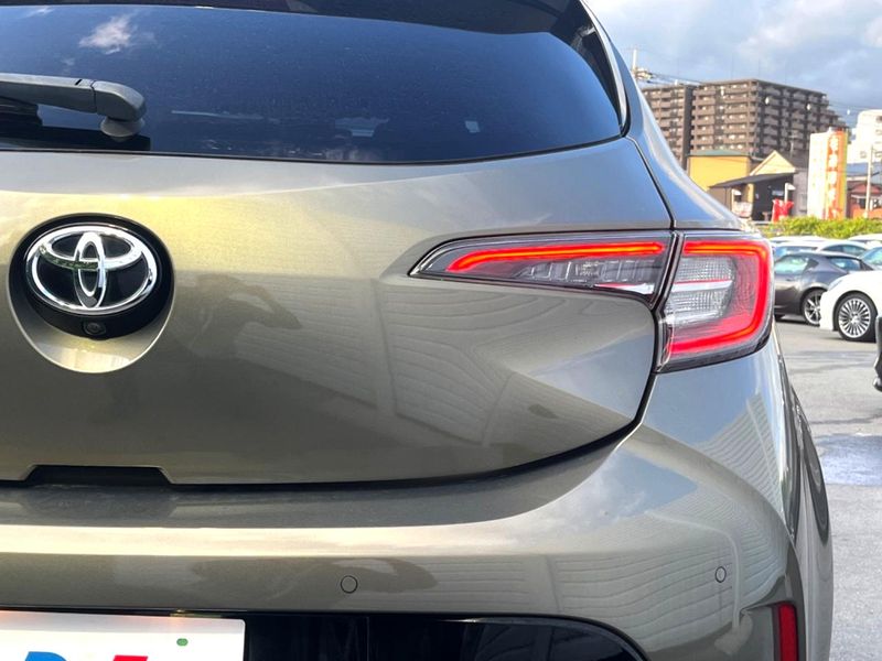 2019 Toyota Corolla Sport 3BA-NRE210H (UW-6a7be5910d44a)[21]