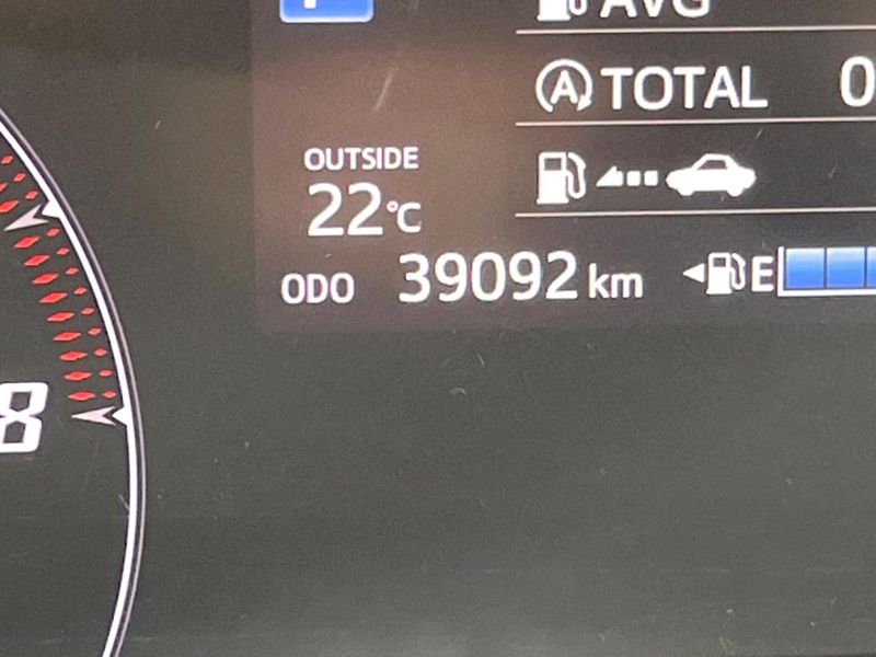 2016 Toyota Sienta DBA-NSP170G (UW-6a7be594e2685)[2]