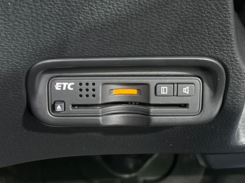 2015 Honda Vezel DAA-RU3 (UW-6a7be5b537363)[12]