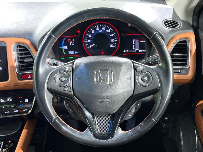 2015 Honda Vezel DAA-RU3 (UW-6a7be5b537363)[9]
