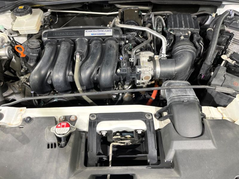 2015 Honda Vezel DAA-RU3 (UW-6a7be5b537363)[6]
