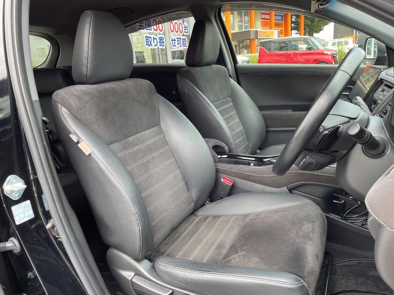2017 Honda Vezel DAA-RU3 (UW-6a7be5b6be153)[21]