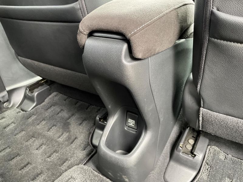 2017 Honda Vezel DAA-RU3 (UW-6a7be5b6be153)[26]