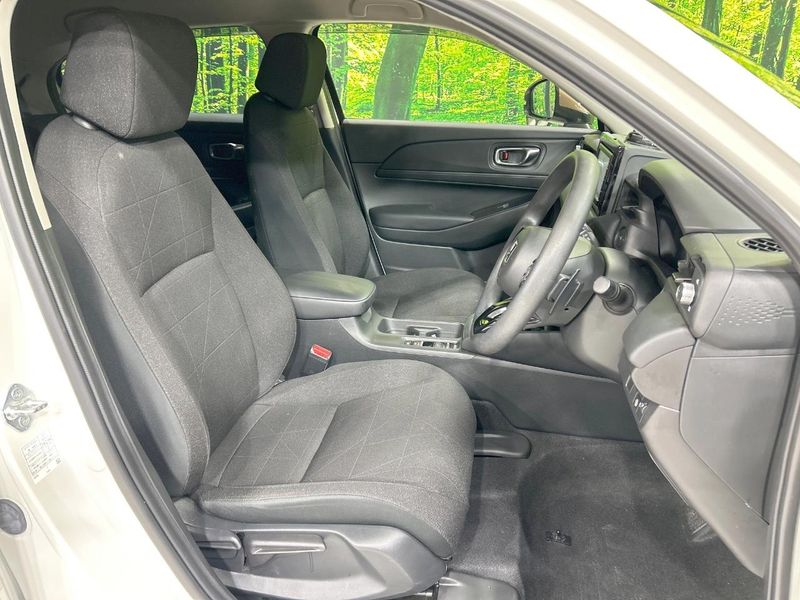 2022 Honda Vezel 6AA-RV5 (UW-6a7be5bf74113)[24]
