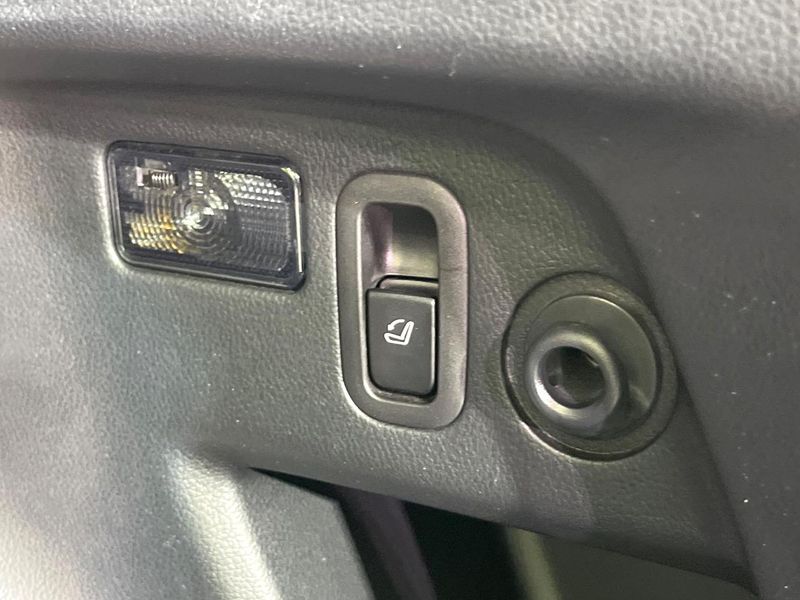 2017 Subaru Forester DBA-SJ5 (UW-6a7be5dad35cb)[23]