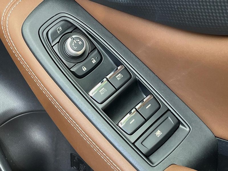 2018 Subaru Forester 5AA-SKE (UW-6a7be5df1fdc6)[17]