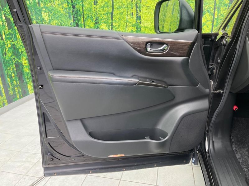 2010 Nissan Elgrand DBA-TE52 (UW-6a7be5ee1b696)[26]