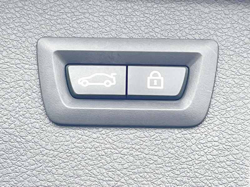 2020 BMW 2 Series LDA-2C20 (UW-6a7be619c048d)[18]