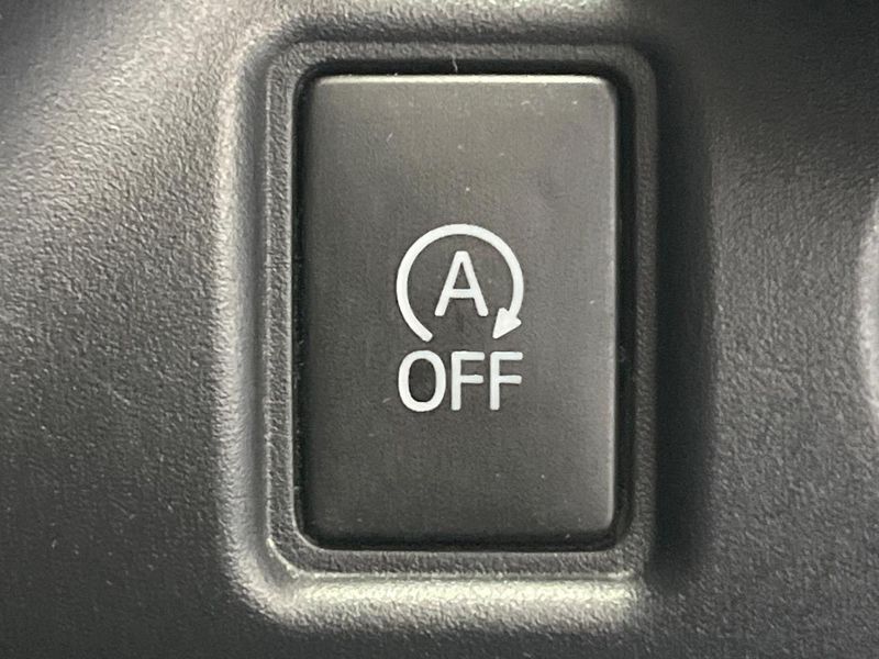 2018 Toyota Noah DBA-ZRR80W (UW-6a7be647ba518)[24]