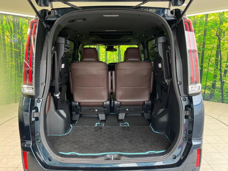 2020 Toyota Esquire DBA-ZRR80G (UW-6a7be64ba3e99)[17]