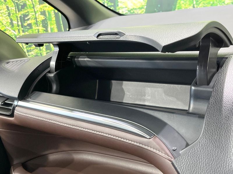 2015 Toyota Esquire DBA-ZRR85G (UW-6a7be65006781)[23]