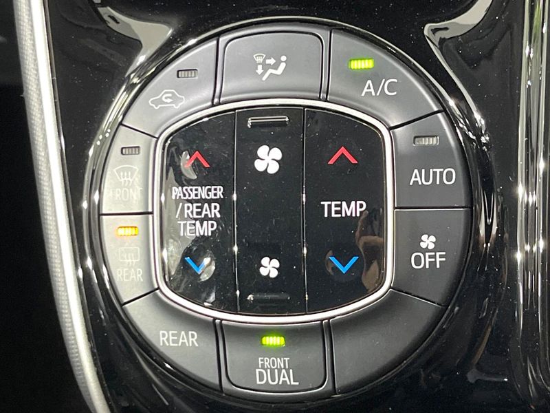 2015 Toyota Esquire DBA-ZRR85G (UW-6a7be65006781)[25]