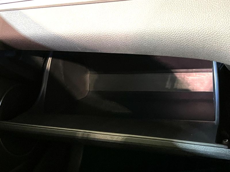 2015 Toyota Harrier DBA-ZSU60W (UW-6a7be6539b37e)[14]