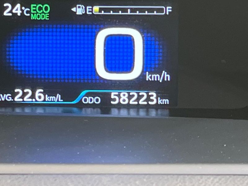 2018 Toyota Prius DAA-ZVW51 (UW-6a7be6717dc21)[2]