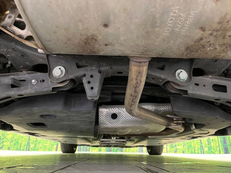 2018 Toyota Prius DAA-ZVW51 (UW-6a7be6717dc21)[23]