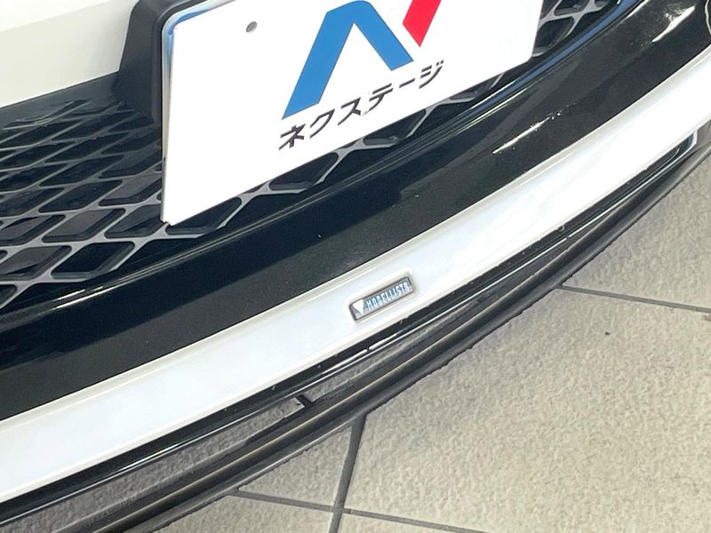 2018 Toyota C-HR DAA-ZYX10 (UW-6a7be699c2cc0)[6]