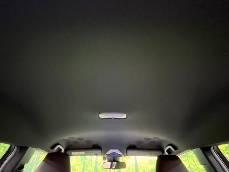 2019 Toyota C-HR DAA-ZYX10 (UW-6a7be69ba7b0e)[16]