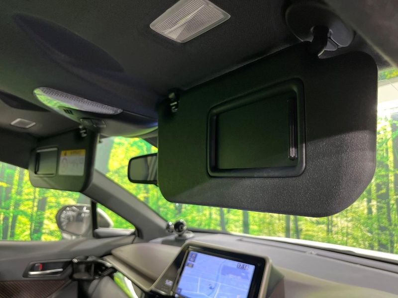 2019 Toyota C-HR DAA-ZYX10 (UW-6a7be69ba7b0e)[22]