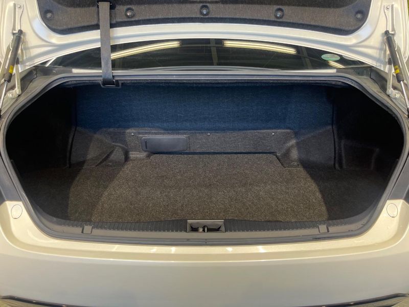 2015 Toyota Crown Hybrid DAA-AWS210 (UW-6a7d33fc6c28c)[13]
