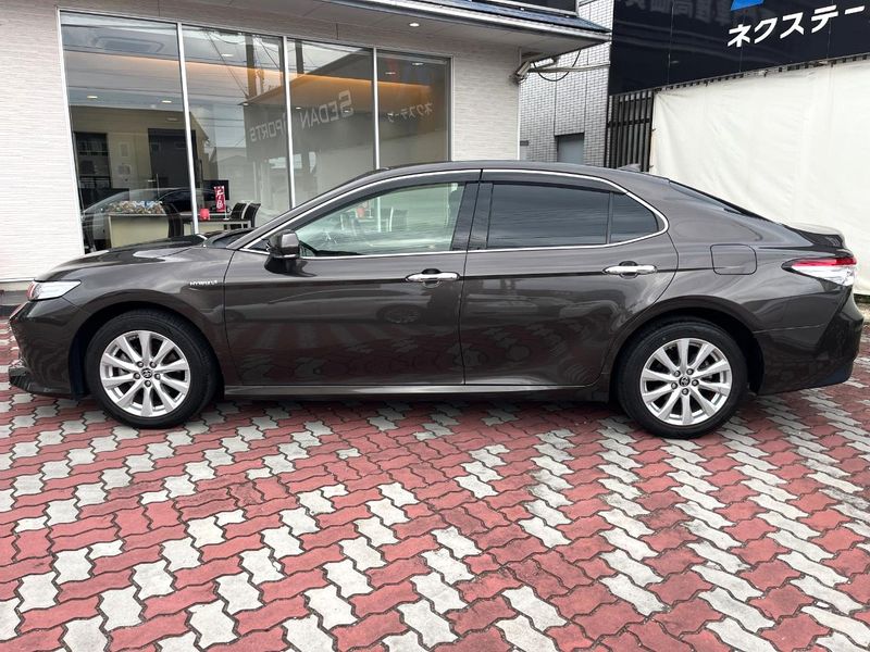 2020 Toyota Camry DAA-AXVH70 (UW-6a7d3411dcebf)[10]