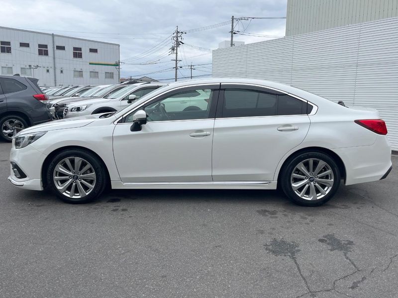 2017 Subaru Legacy B4 DBA-BN9 (UW-6a7d344fa6861)[24]