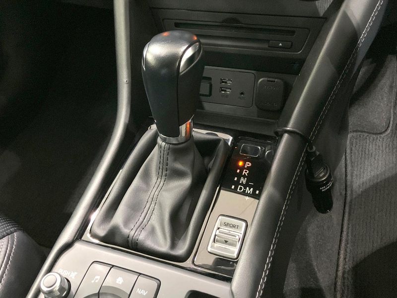 2018 Mazda CX-3 6BA-DKEFW (UW-6a7d346e58189)[25]