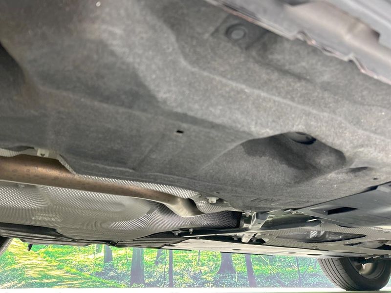 2021 Mazda MX-30 5AA-DREJ3P (UW-6a7d34747a6ab)[25]