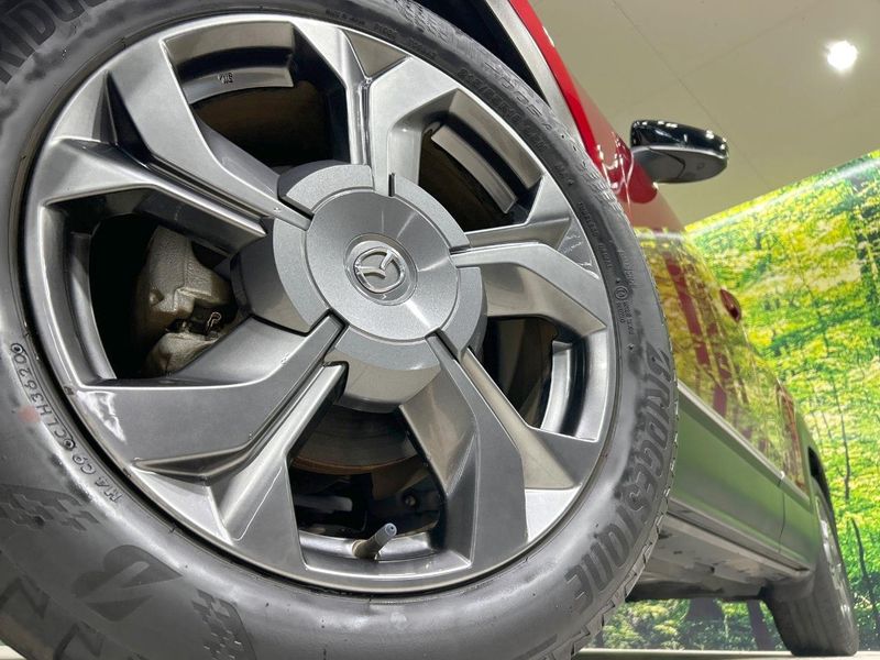 2021 Mazda MX-30 5AA-DREJ3P (UW-6a7d34747a6ab)[19]