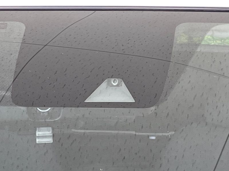 2018 Nissan Note DBA-E12 (UW-6a7d3479cdf68)[12]