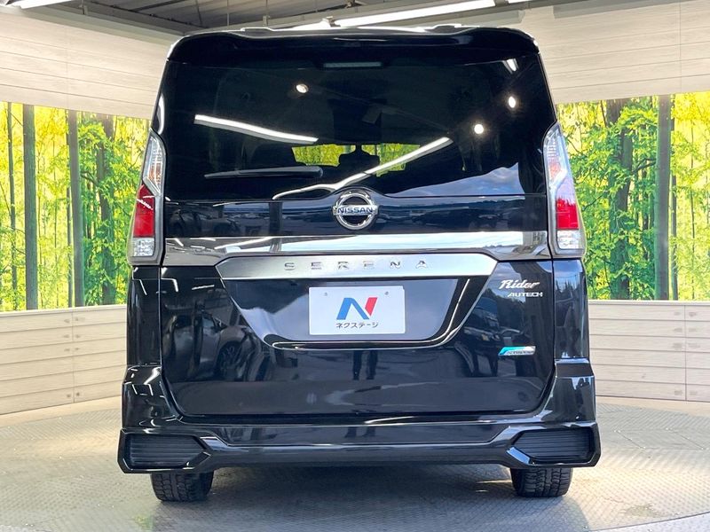 2017 Nissan Serena DAA-GC27 (UW-6a7d34927a2ad)[16]