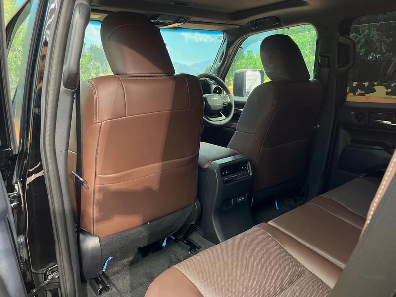 2025 Toyota Land Cruiser 250 3DA-GDJ250W (UW-6a7d349adb1ae)[23]