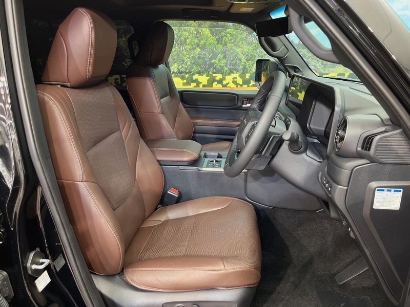2025 Toyota Land Cruiser 250 3DA-GDJ250W (UW-6a7d349adb1ae)[24]