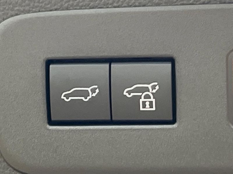 2025 Toyota Land Cruiser 250 3DA-GDJ250W (UW-6a7d349adb1ae)[9]