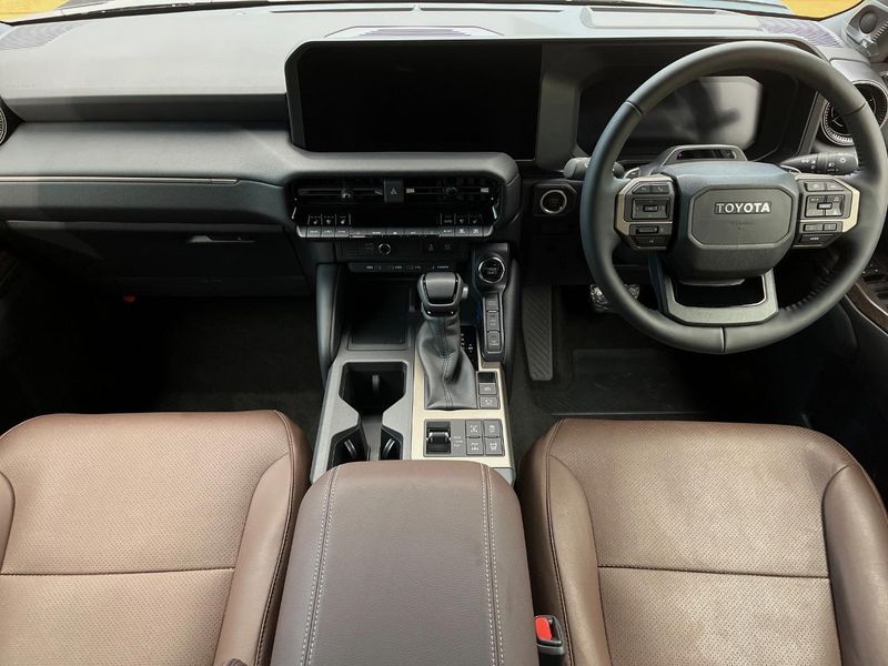 2025 Toyota Land Cruiser 250 3DA-GDJ250W (UW-6a7d349adb1ae)[19]