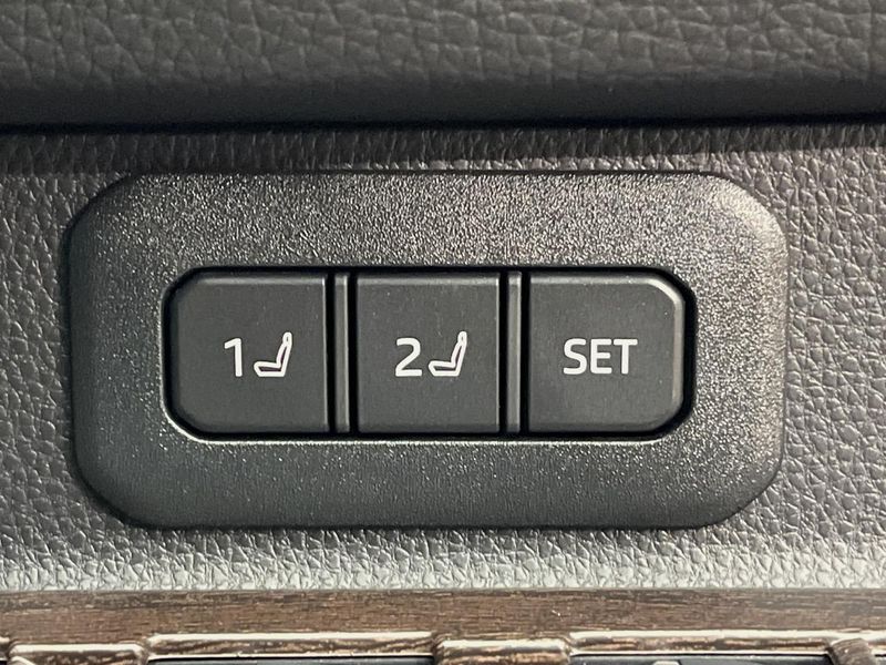 2025 Toyota Land Cruiser 250 3DA-GDJ250W (UW-6a7d349adb1ae)[16]