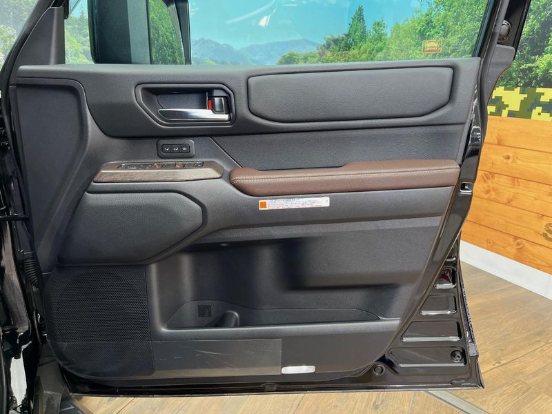 2025 Toyota Land Cruiser 250 3DA-GDJ250W (UW-6a7d349adb1ae)[18]