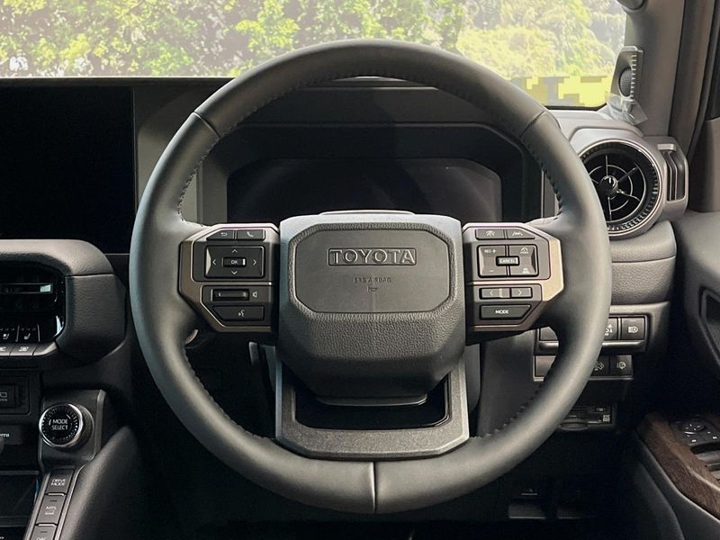 2025 Toyota Land Cruiser 250 3DA-GDJ250W (UW-6a7d349adb1ae)[20]