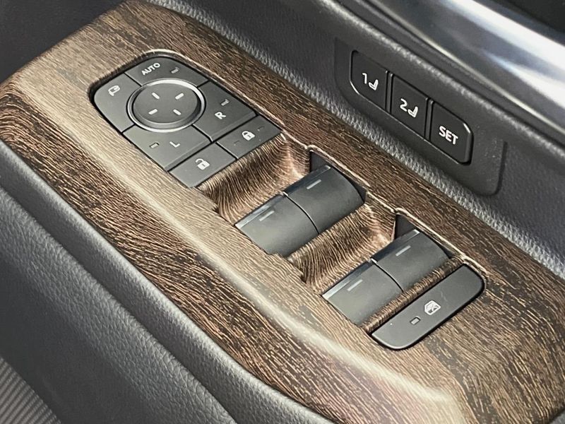 2025 Toyota Land Cruiser 250 3DA-GDJ250W (UW-6a7d349adb1ae)[17]