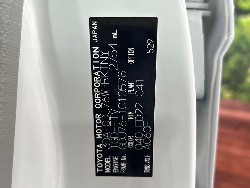 2025 Toyota Land Cruiser 70 3DA-GDJ76W (UW-6a7d349caa122)[1]