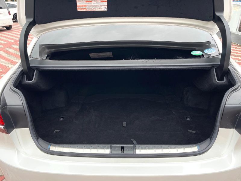 2018 Lexus LS DAA-GVF55 (UW-6a7d34cbdee84)[25]