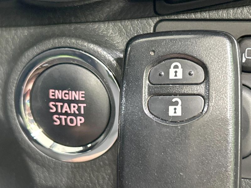 2019 Toyota Vitz DBA-KSP130 (UW-6a7d356dac2f0)[18]