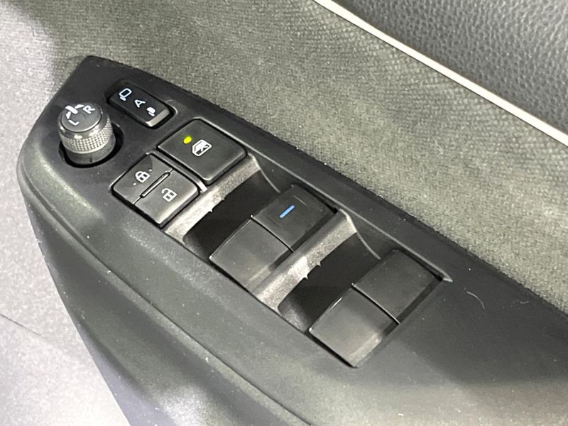 2020 Toyota Yaris 5BA-KSP210 (UW-6a7d356ec7ca2)[10]