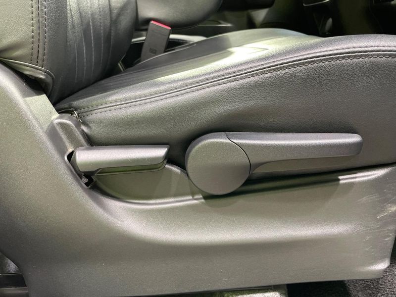 2017 Suzuki Spacia Custom Z DAA-MK42S (UW-6a7d35fae31f1)[14]